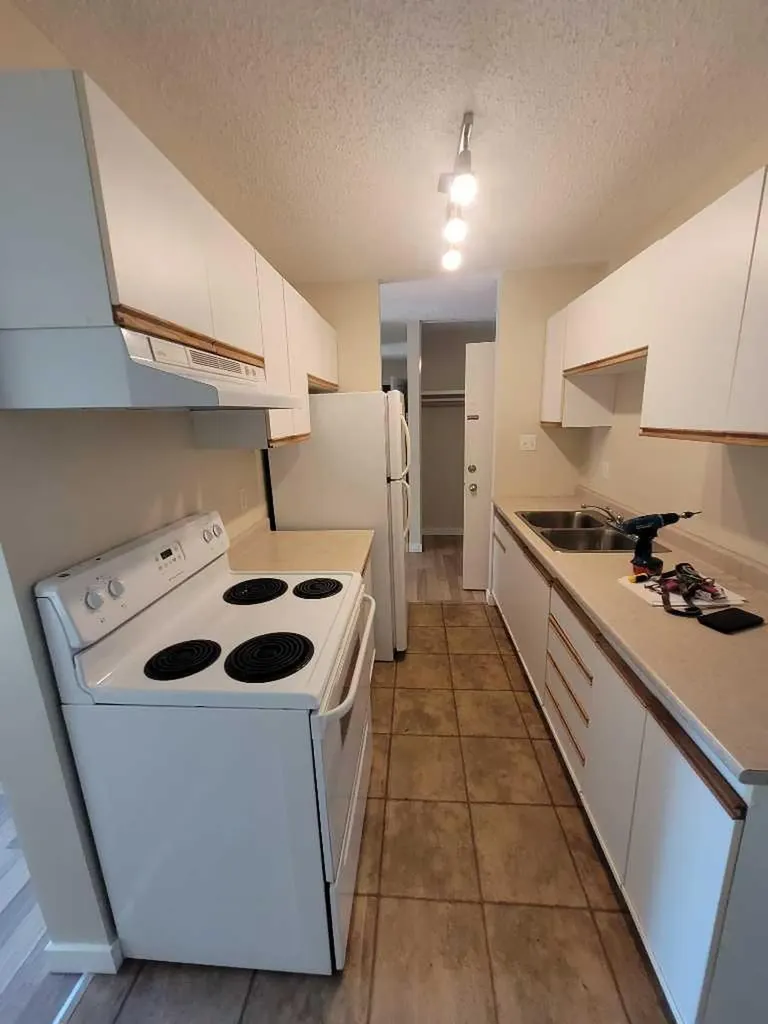 114 Mount Pleasant Drive Camrose AB T4V 2M7