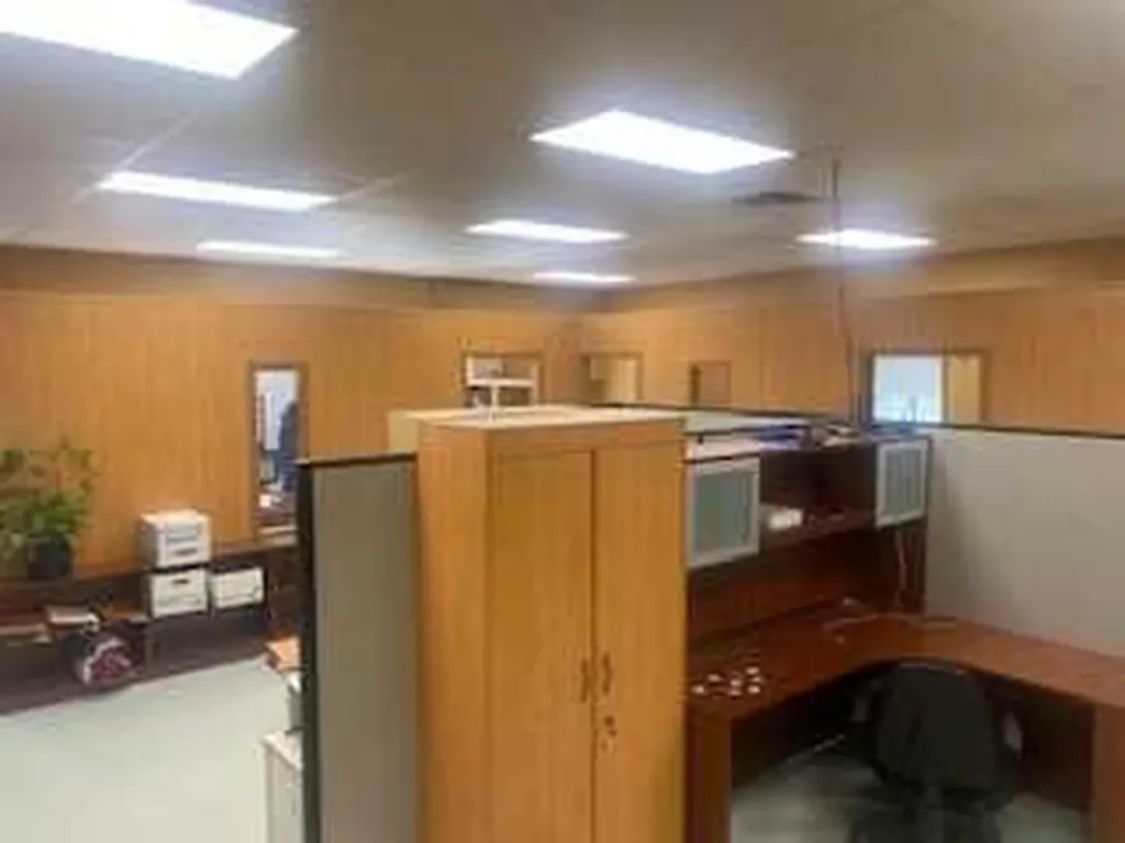 5104 51 Avenue Whitecourt AB T7S 1N8