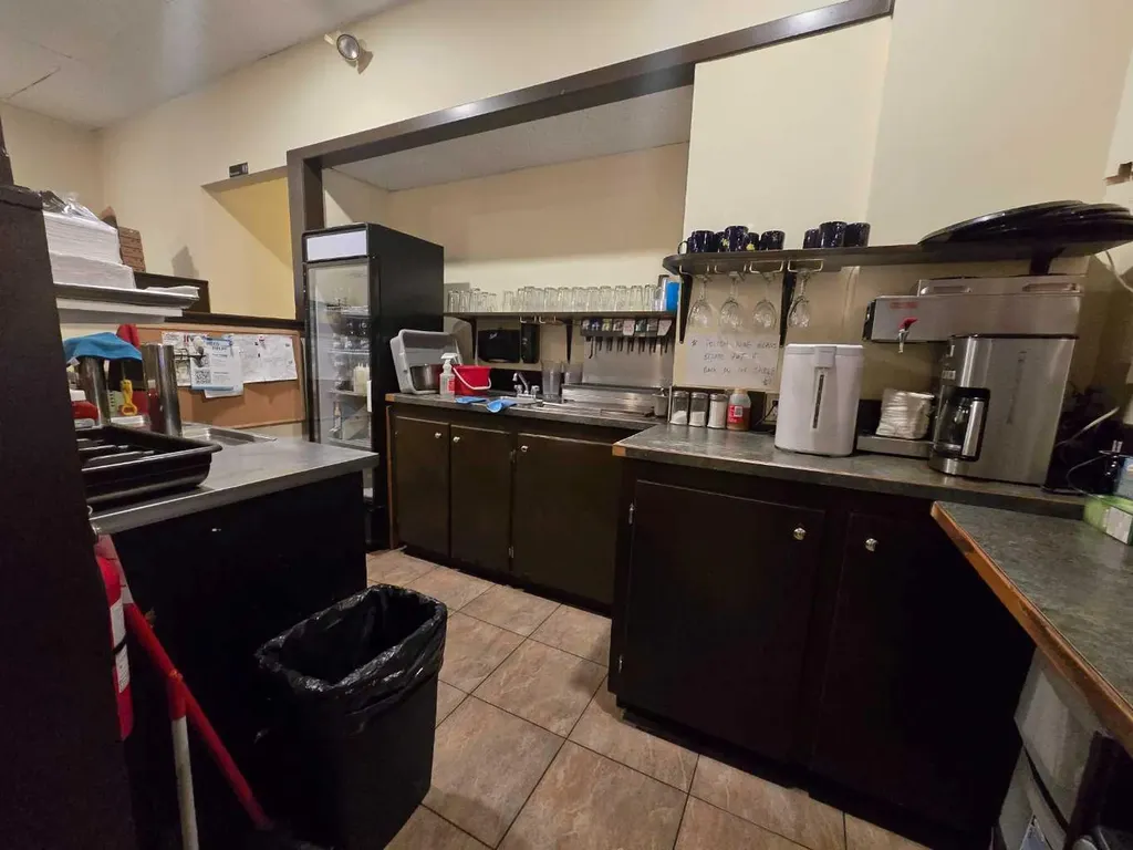 2120 Crowchild Trail NW Calgary AB T2m3Y7