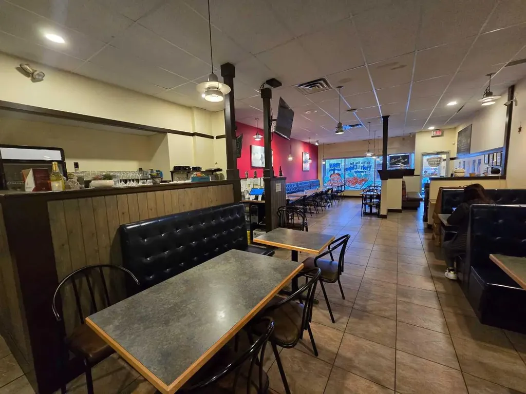 2120 Crowchild Trail NW Calgary AB T2m3Y7