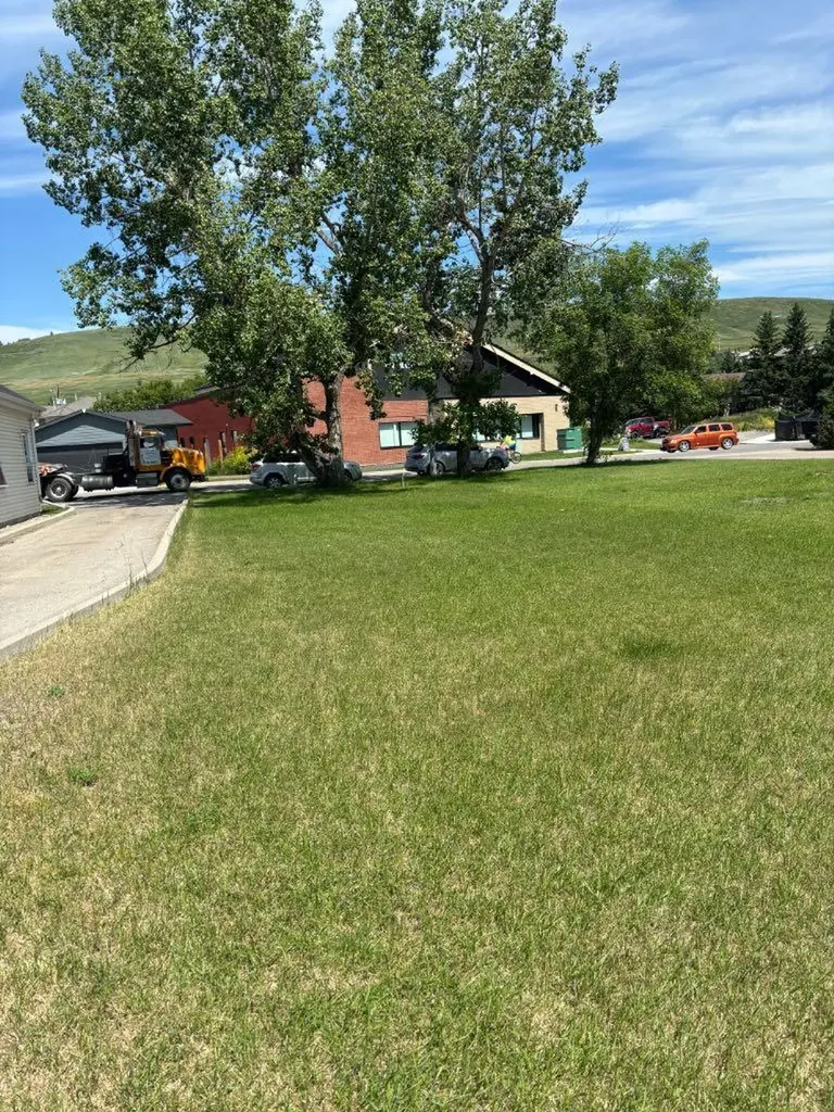 313 First Street E Cochrane AB T4C 1C7