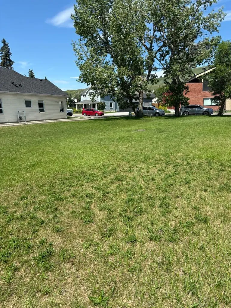 313 First Street E Cochrane AB T4C 1C7