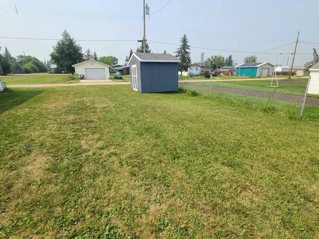 10006 100 Street Nampa AB T0H 2R0