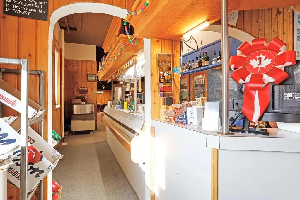 221 Centre Street Tilley AB T0J 3K0