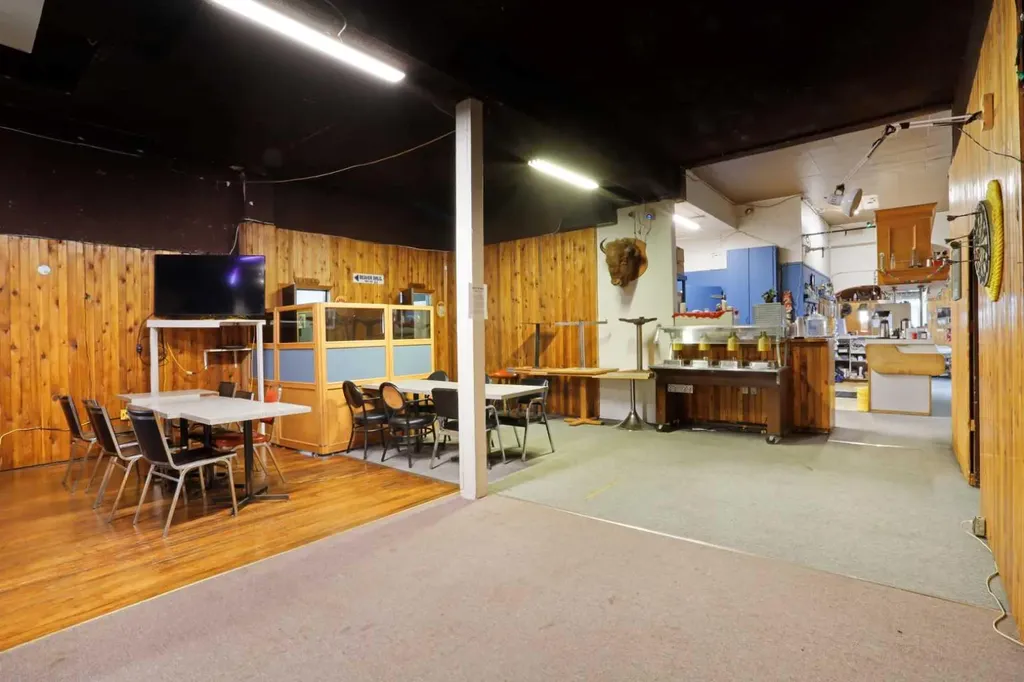 221 Centre Street Tilley AB T0J 3K0