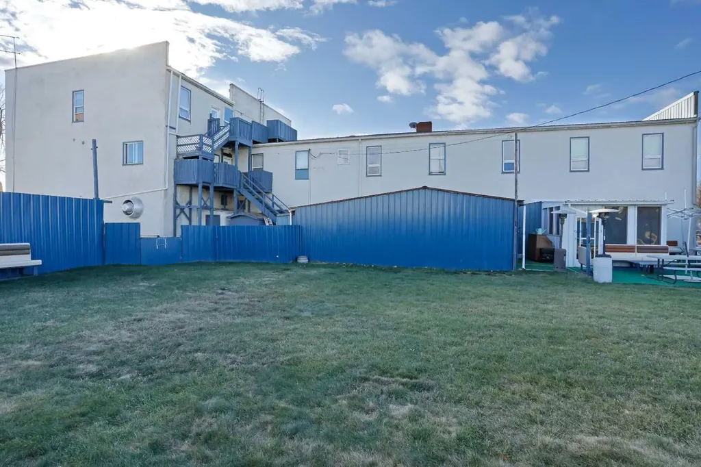 221 Centre Street Tilley AB T0J 3K0