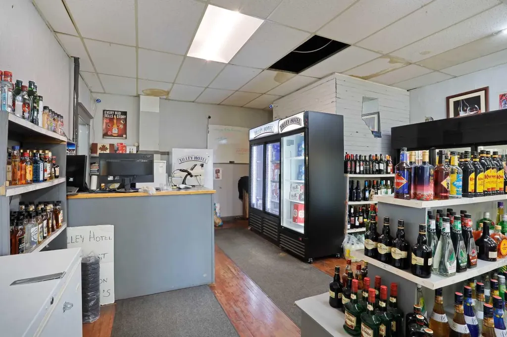 221 Centre Street Tilley AB T0J 3K0