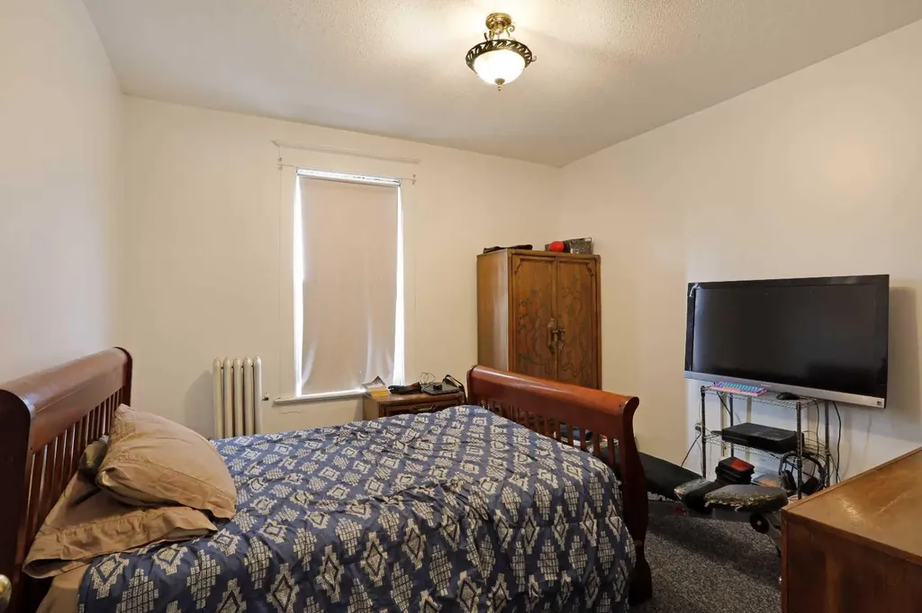 221 Centre Street Tilley AB T0J 3K0