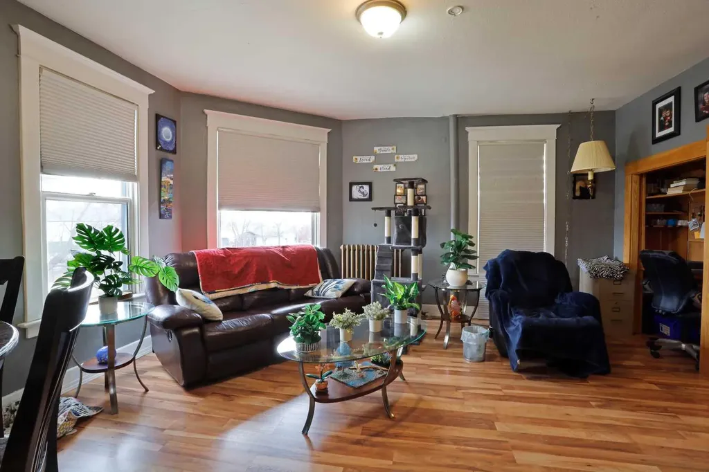221 Centre Street Tilley AB T0J 3K0