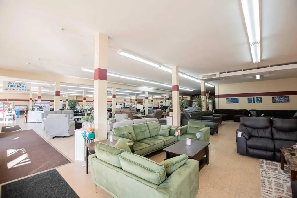 10012 100 Avenue Grande Prairie AB T8V 0V3