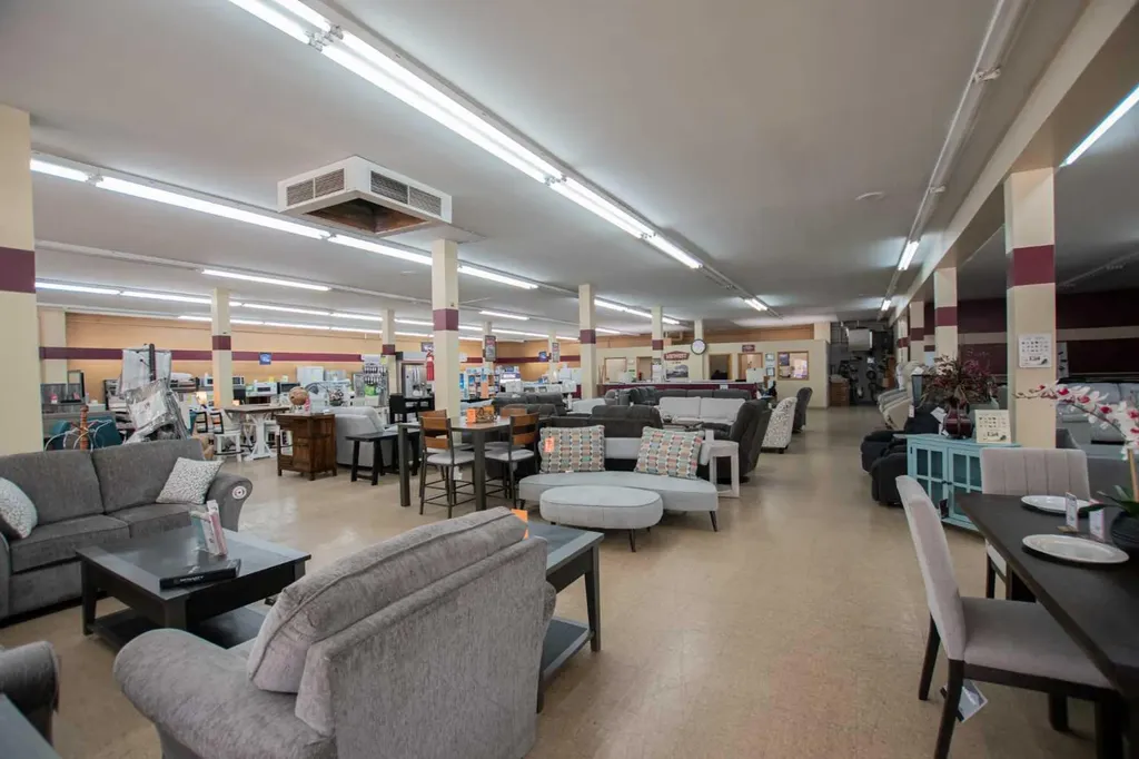 10012 100 Avenue Grande Prairie AB T8V 0V3