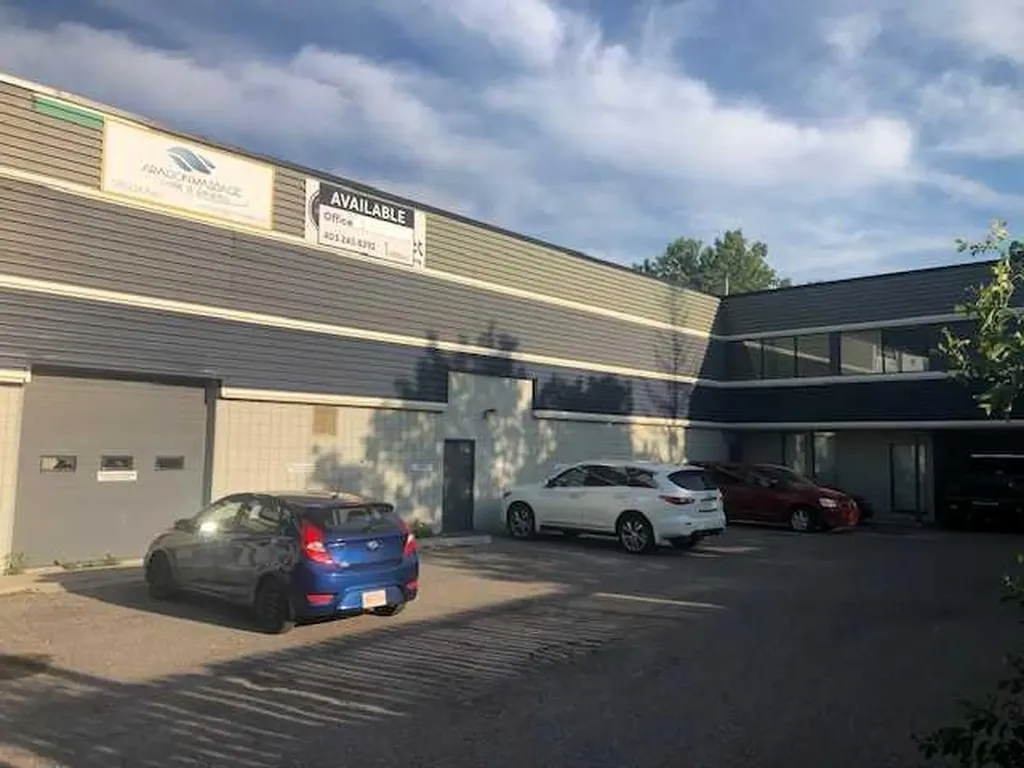 4015 1st Street SE Calgary AB T2G4X7
