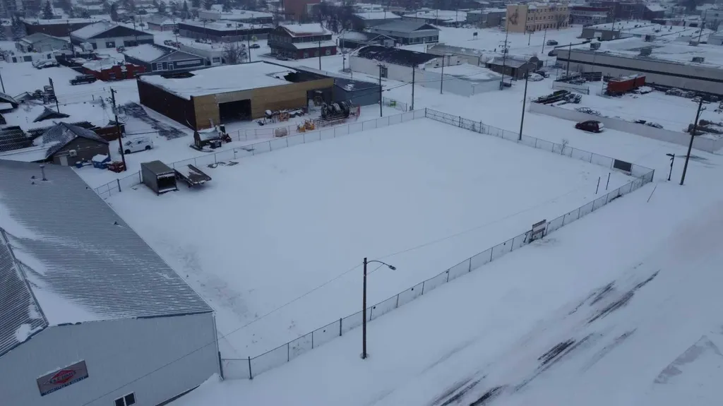 838 1 Avenue Wainwright AB T9W 1S3