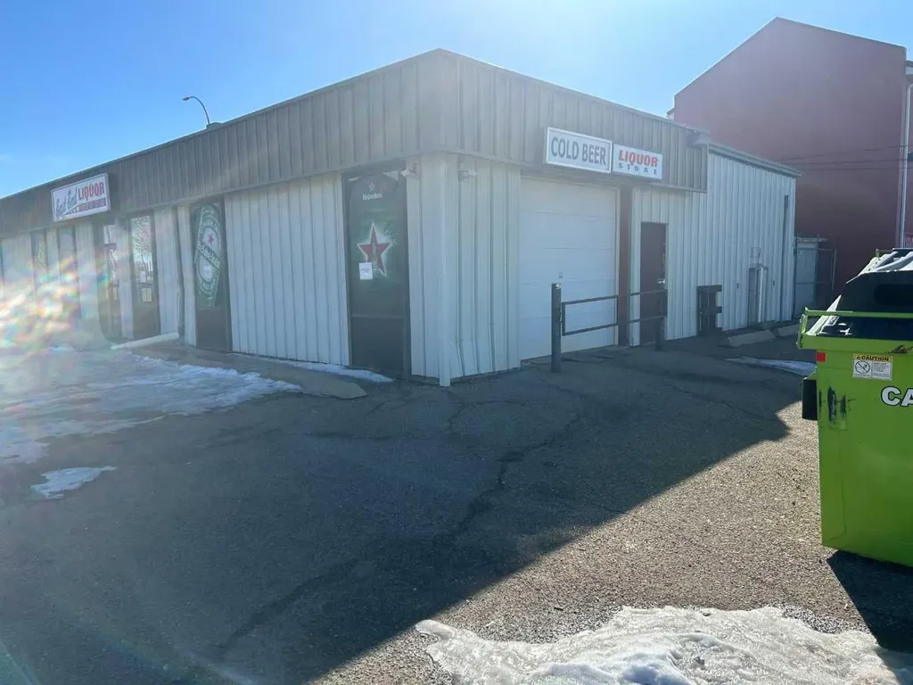 349 9 Street E Brooks AB T1R1K6