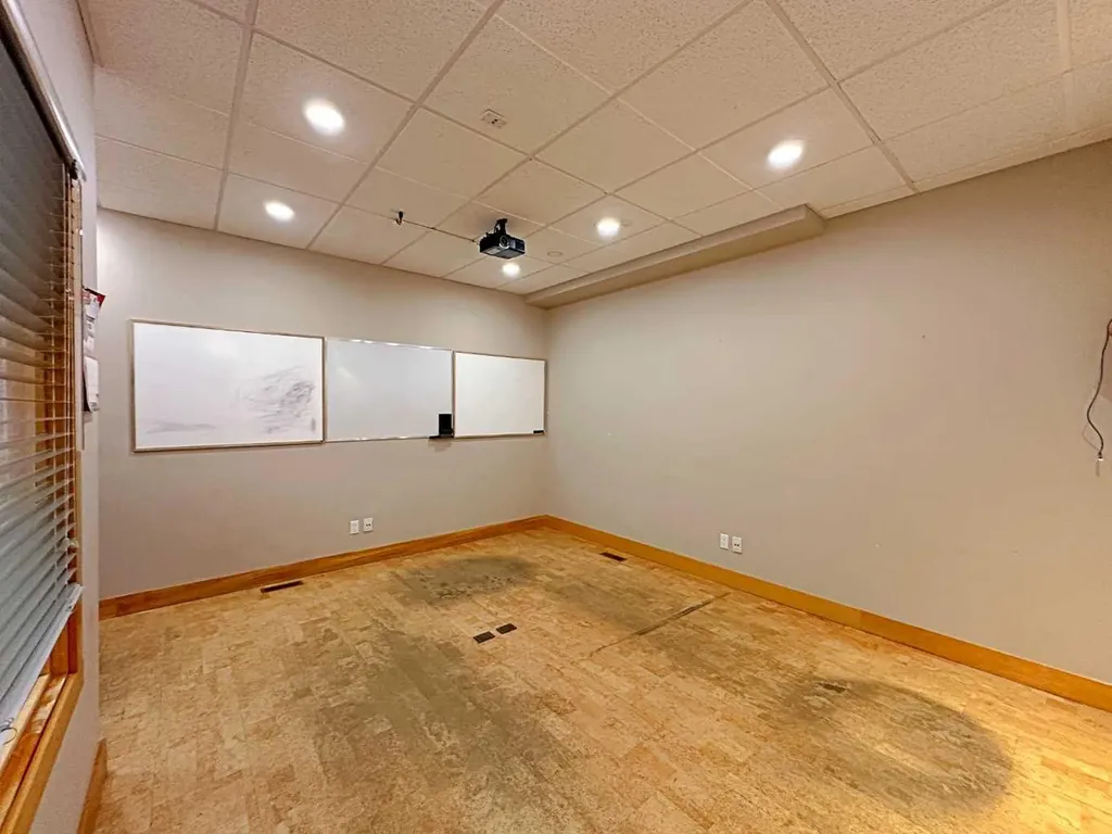 380 Mackenzie Boulevard Fort Mcmurray AB T9H 4C4