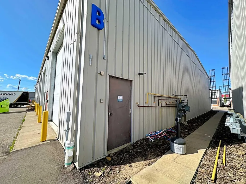 380 Mackenzie Boulevard Fort Mcmurray AB T9H 4C4