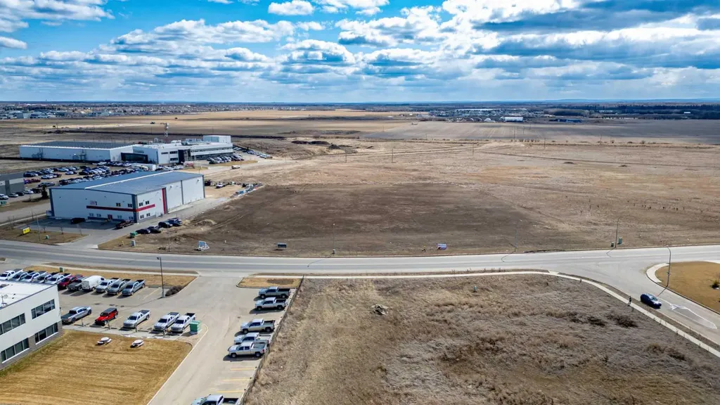 12005 & 12009 97 Avenue Grande Prairie AB T8W 0J7