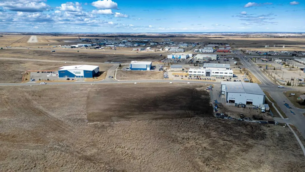 12005 & 12009 97 Avenue Grande Prairie AB T8W 0J7