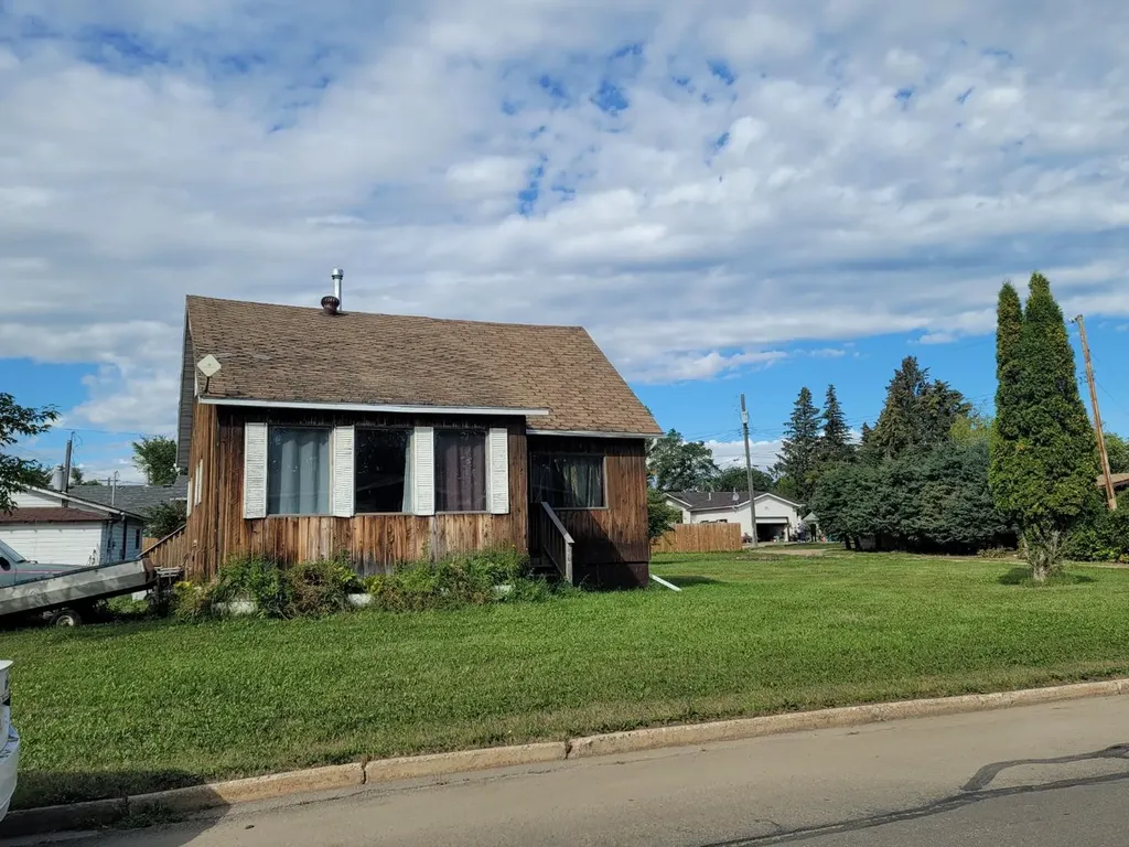 44 Street High Prairie AB T0G 1E0