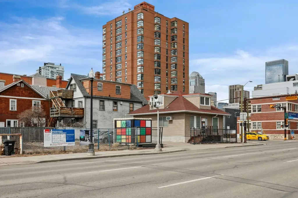 1501 1 Street SE Calgary AB T2G 2J4
