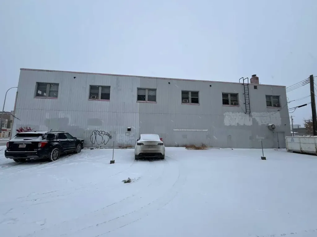 1604 Centre Street NE Calgary AB T2E 2S2