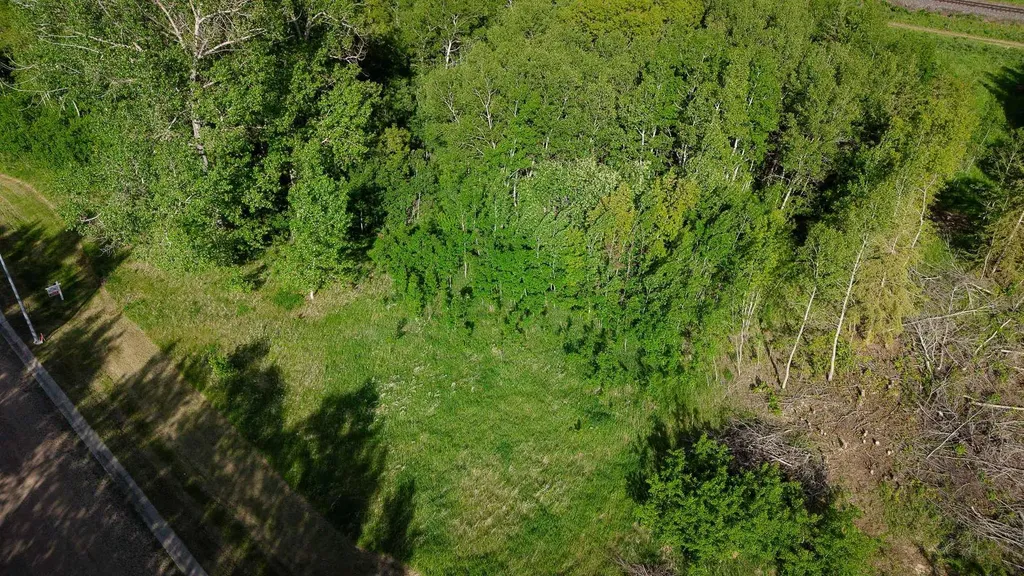 Lot 4 44 Avenue Close Alix AB T0C 0B0