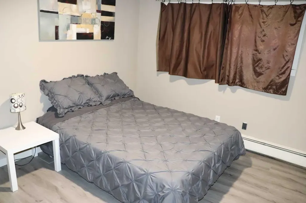 506 41 Street Edson AB T7E 1A2