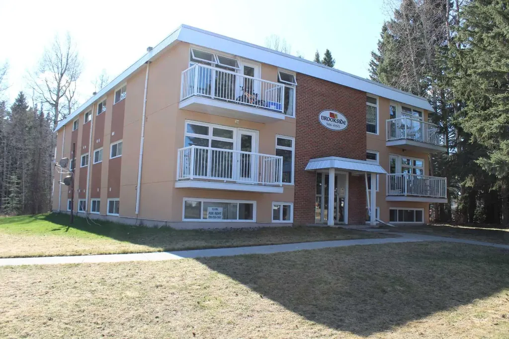 506 41 Street Edson AB T7E 1A2