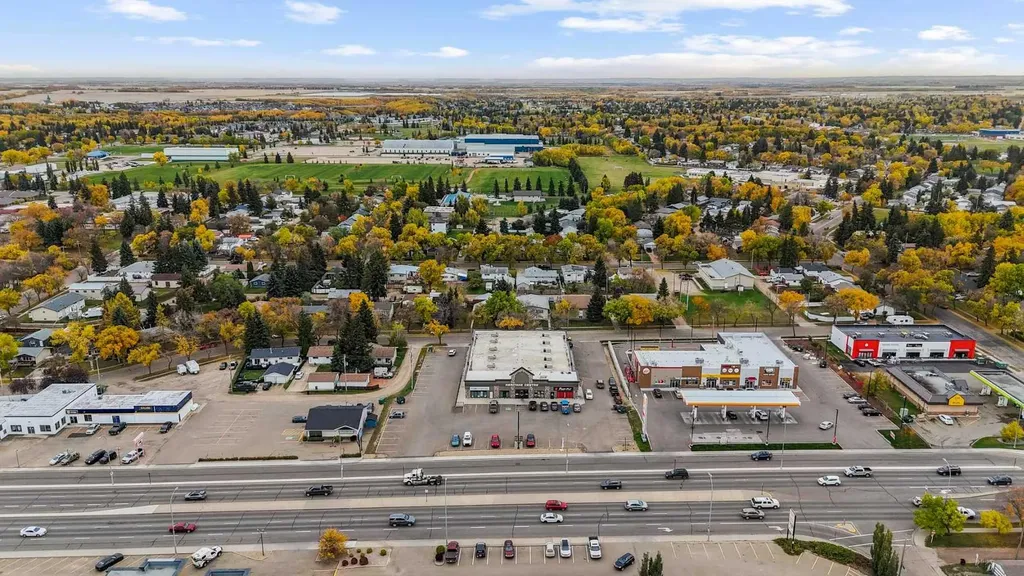 5703 48 Avenue Camrose AB T4V0J9