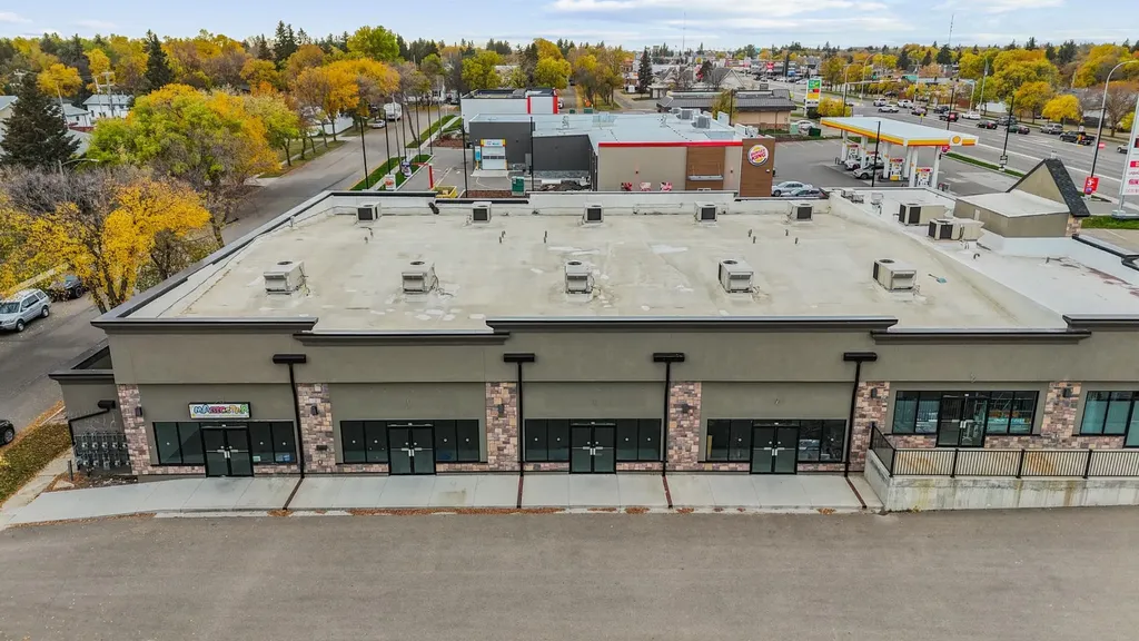 5703 48 Avenue Camrose AB T4V0J9