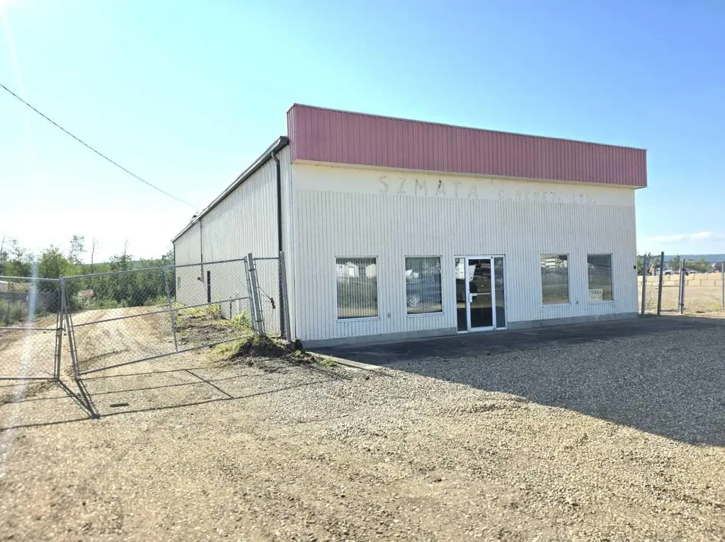 10601 77 Street Peace River AB T8S1R2