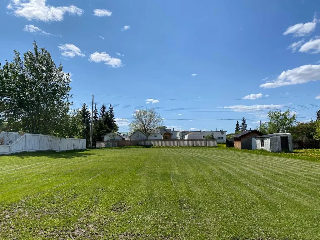 4536 48 Street Rycroft AB T0H 3A0