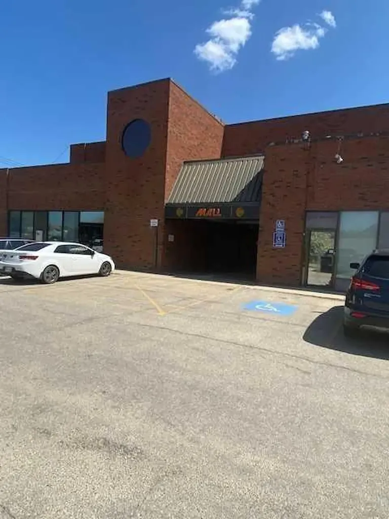 5115 49 Street Whitecourt AB T7S 1A1