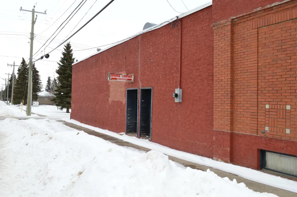 4939 50 Street Killam AB T0B 2L0