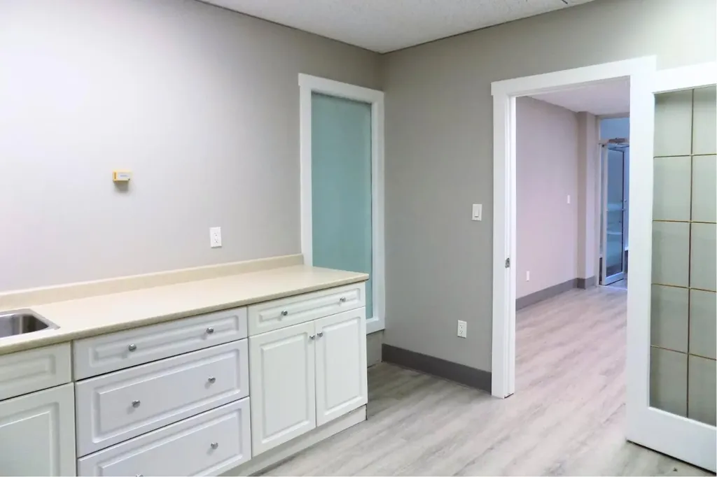 9804 100 Avenue Grande Prairie AB T8V 0T8