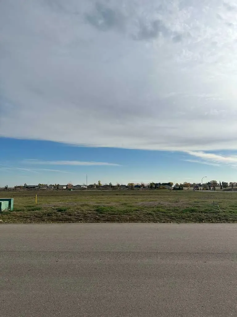 3025 13 Street Coaldale AB T1M 0E7