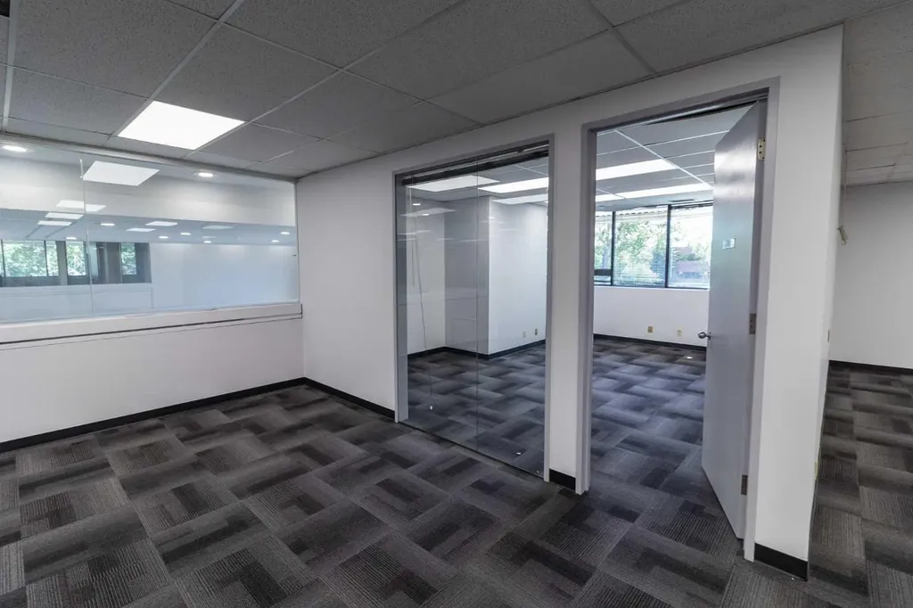 1530 27 Avenue NE Calgary AB T2E 7S6