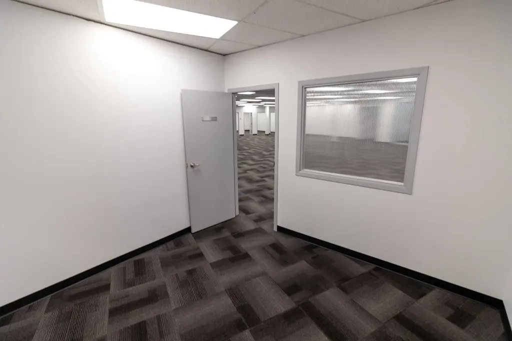1530 27 Avenue NE Calgary AB T2E 7S6
