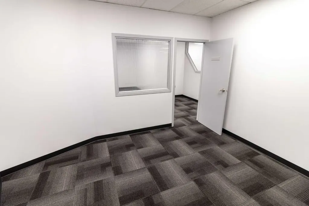 1530 27 Avenue NE Calgary AB T2E 7S6