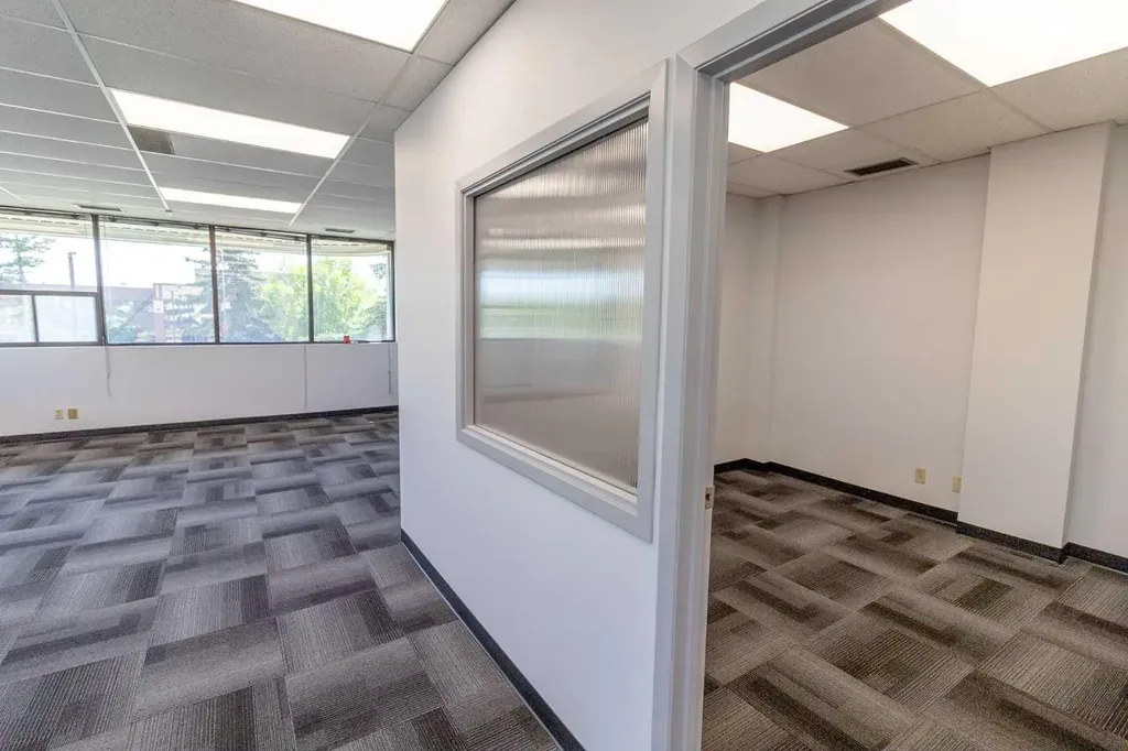 1530 27 Avenue NE Calgary AB T2E 7S6