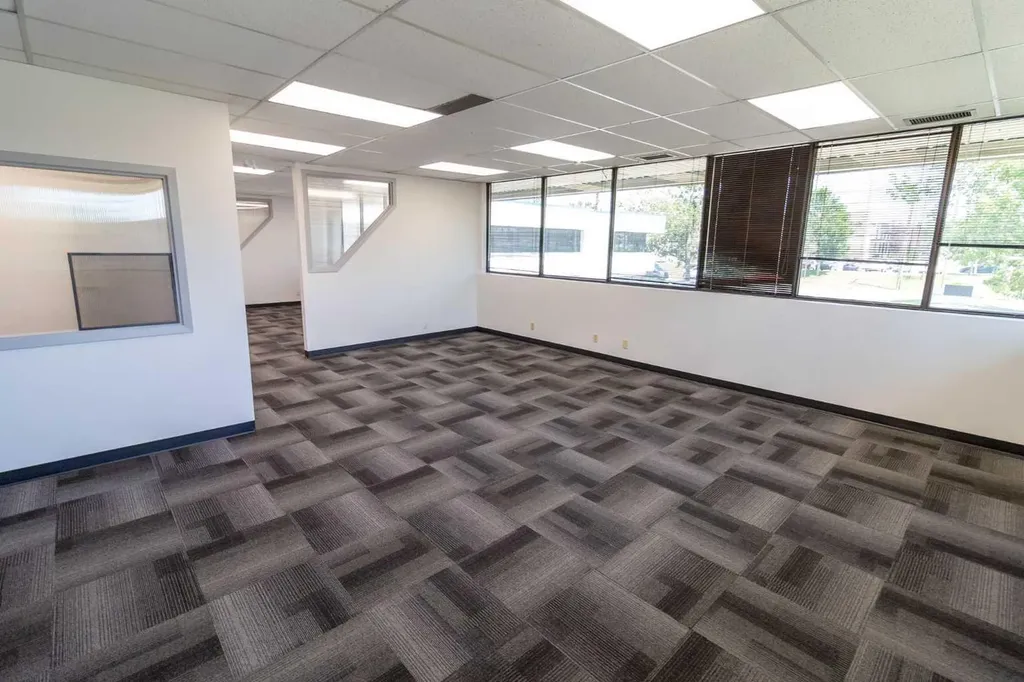 1530 27 Avenue NE Calgary AB T2E 7S6