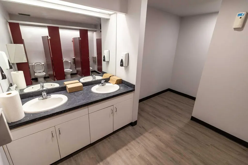 1530 27 Avenue NE Calgary AB T2E 7S6