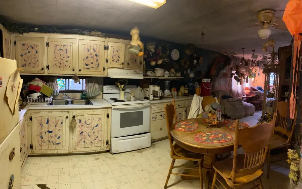 284 River Drive Drumheller AB T0J 0Y0