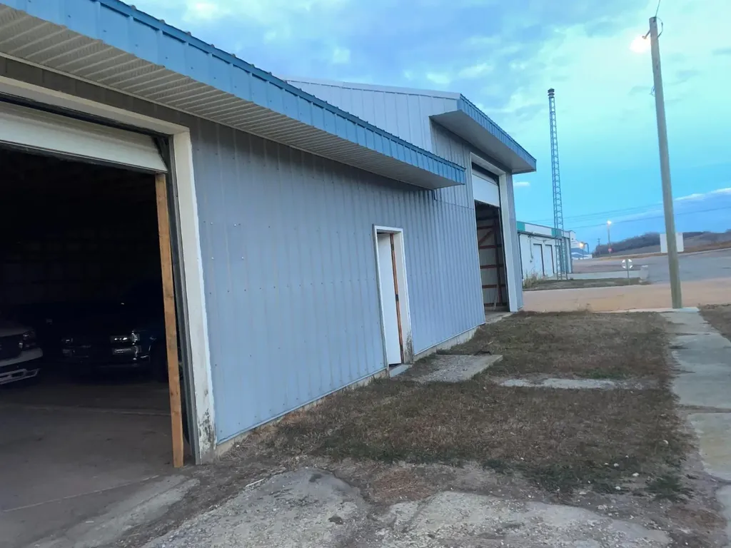 4904 51 Street Innisfree AB T0B 2G0