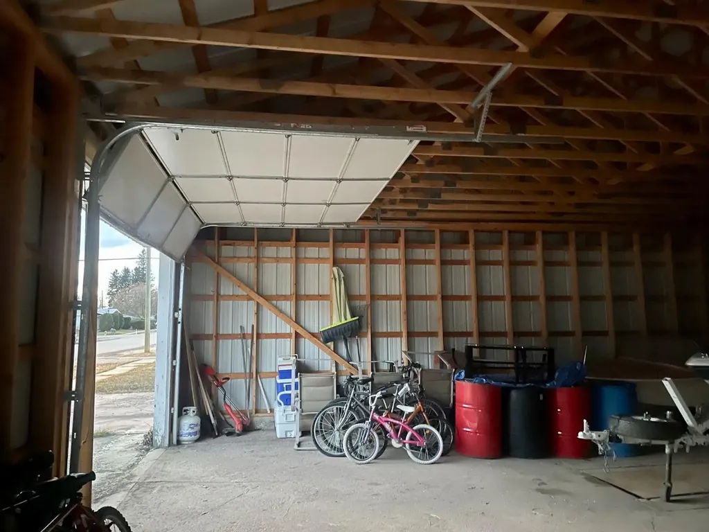 4904 51 Street Innisfree AB T0B 2G0