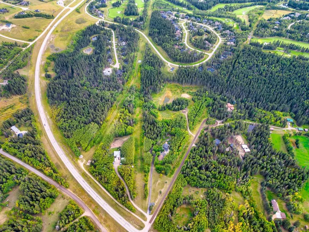 W:5 R:3 T:22 S:29 Q:nw Drive Rural Foothills County AB T0L 1W0