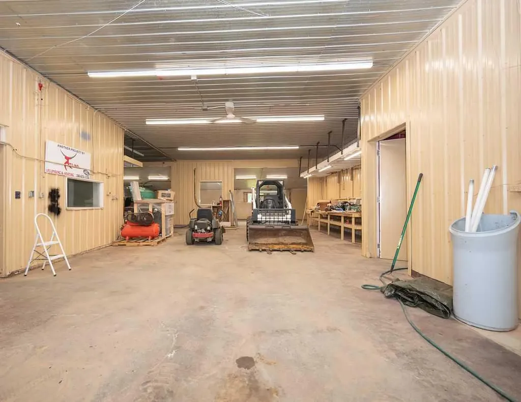 655059 Highway 813 Rural Athabasca County AB T9S 2A2