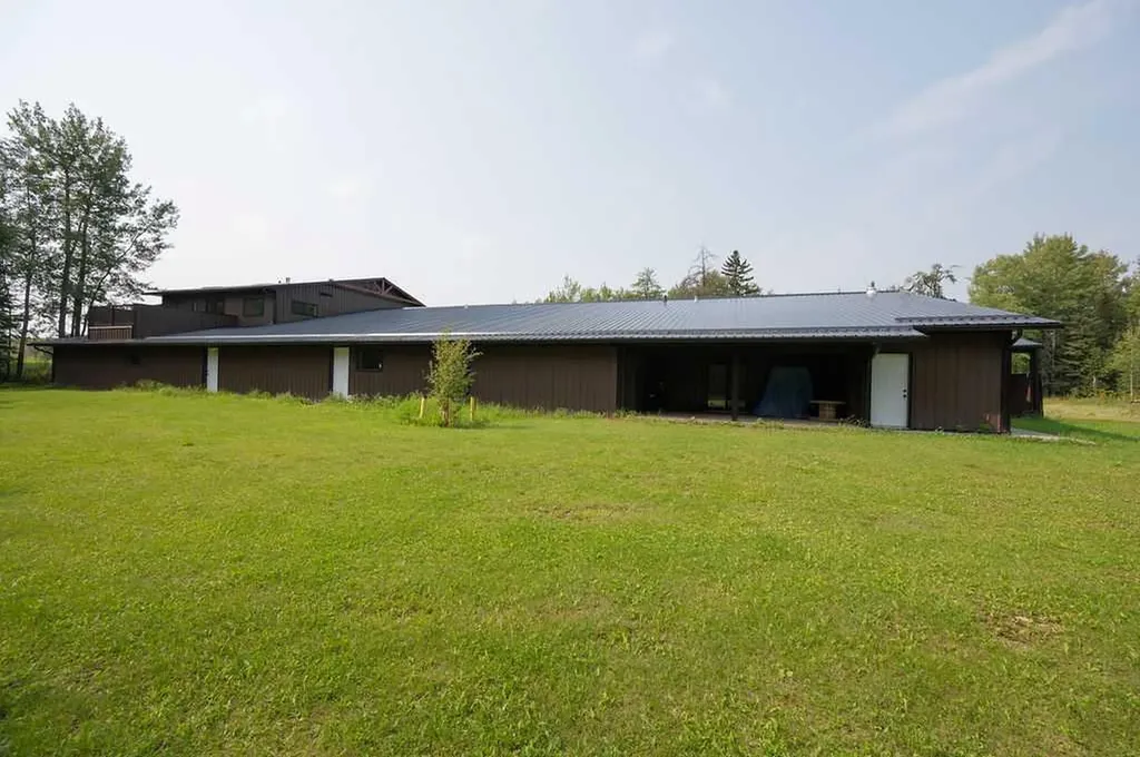 655059 Highway 813 Rural Athabasca County AB T9S 2A2
