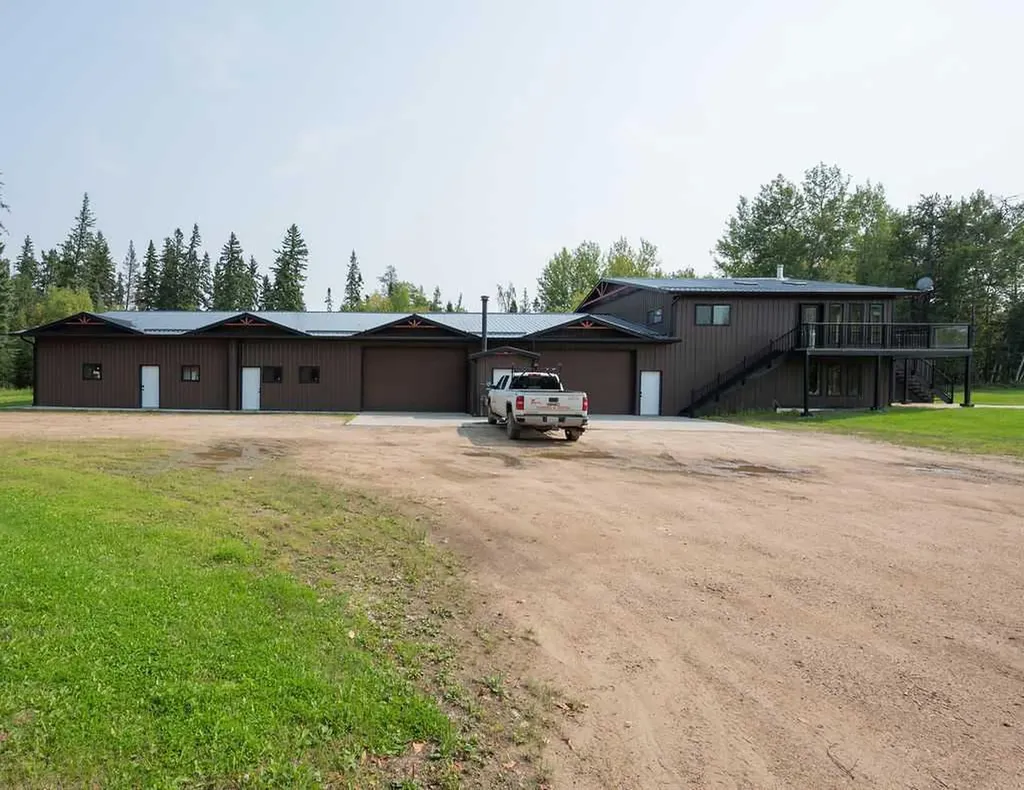 655059 Highway 813 Rural Athabasca County AB T9S 2A2