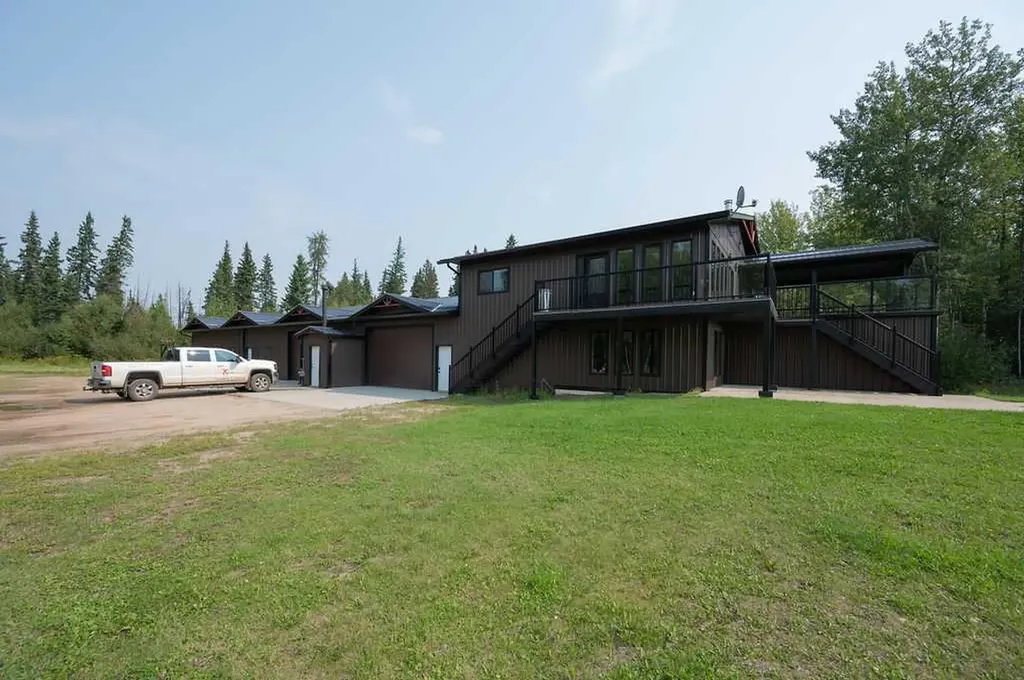 655059 Highway 813 Rural Athabasca County AB T9S 2A2